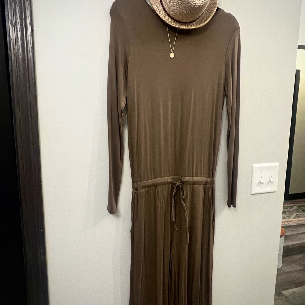 Army Green long-sleeve loose fit jumpsuit/romper - Picture 2 of 11